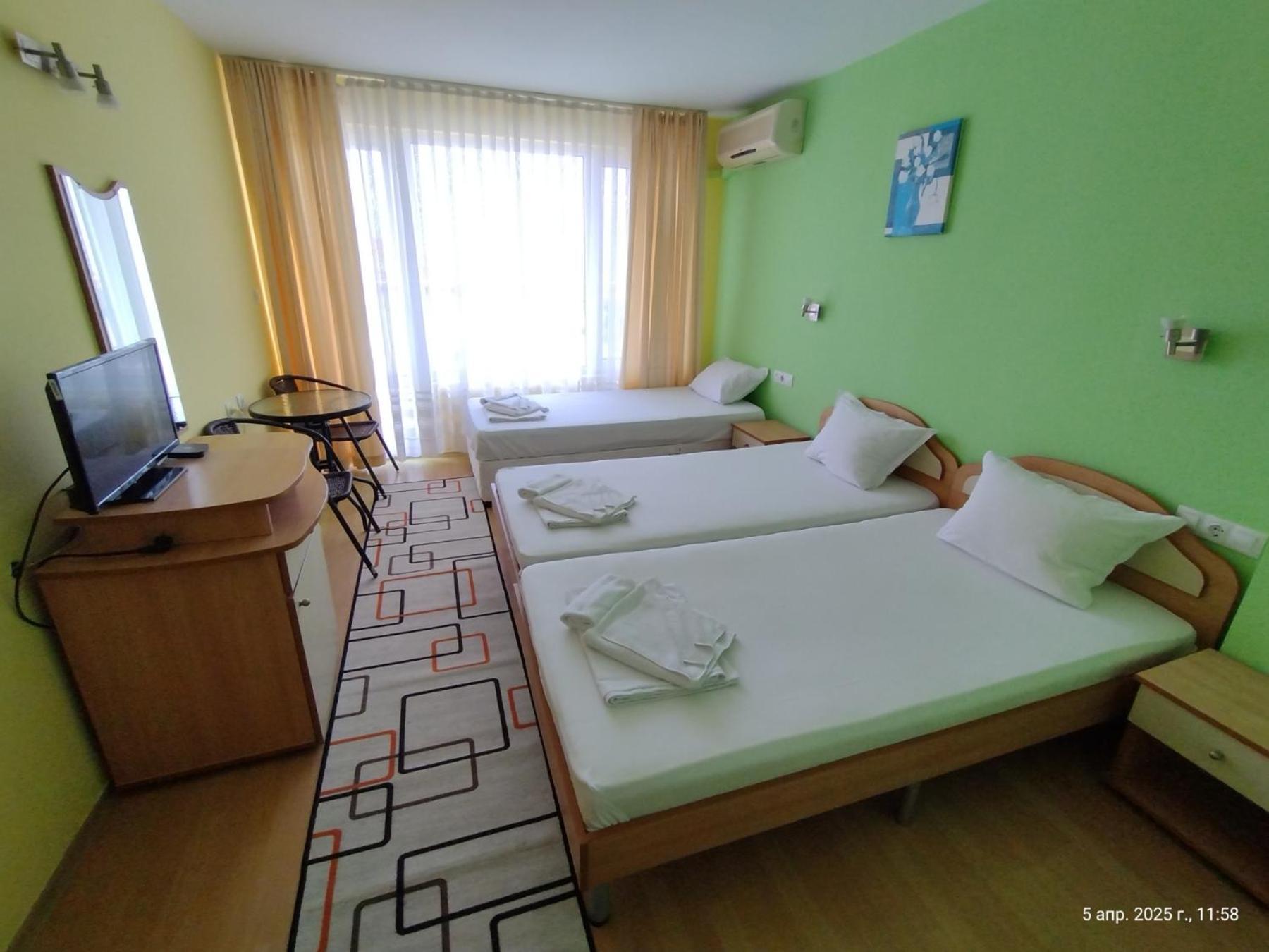 Family Hotel Coral Созополь Екстер'єр фото