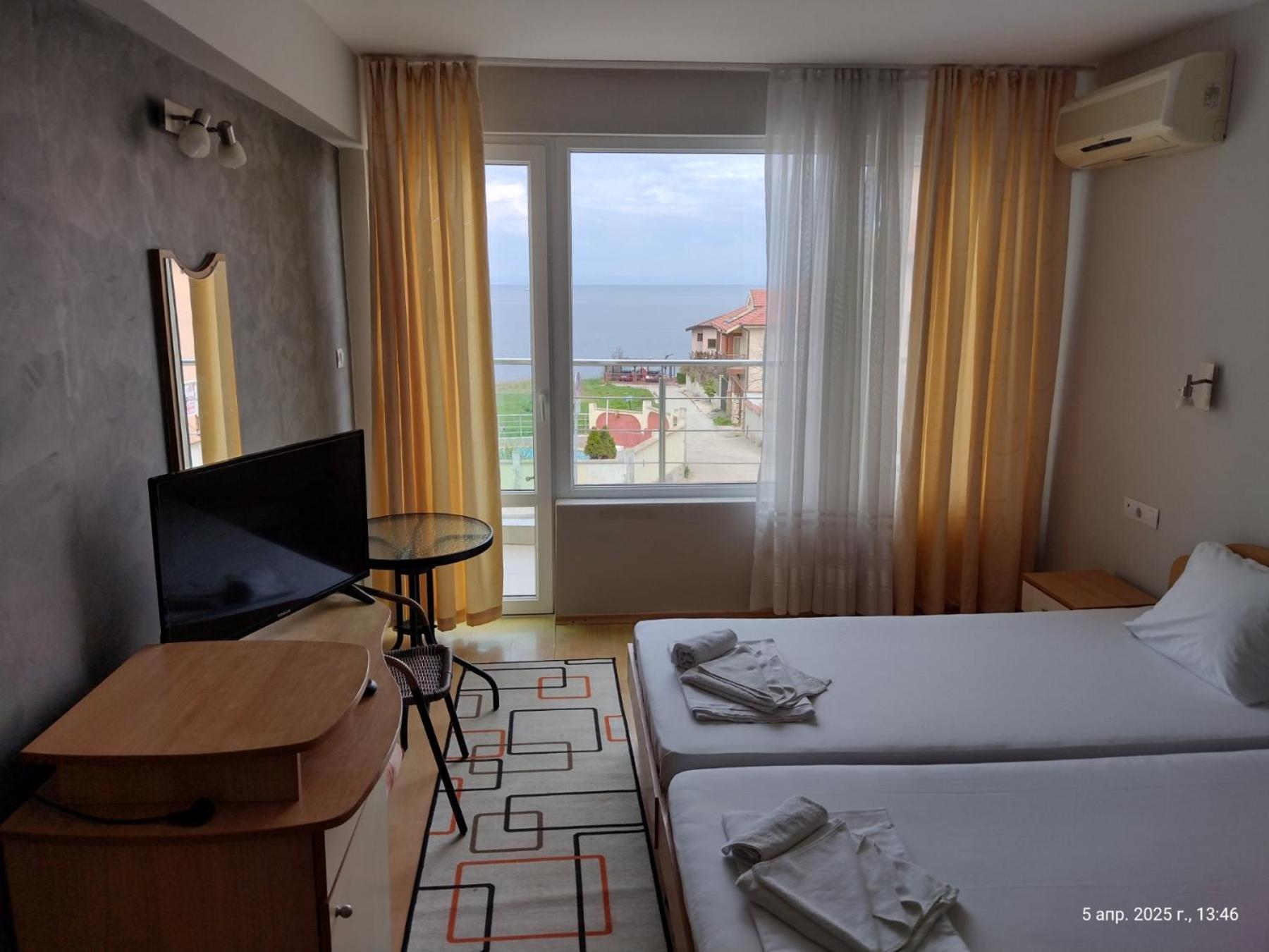 Family Hotel Coral Созополь Екстер'єр фото